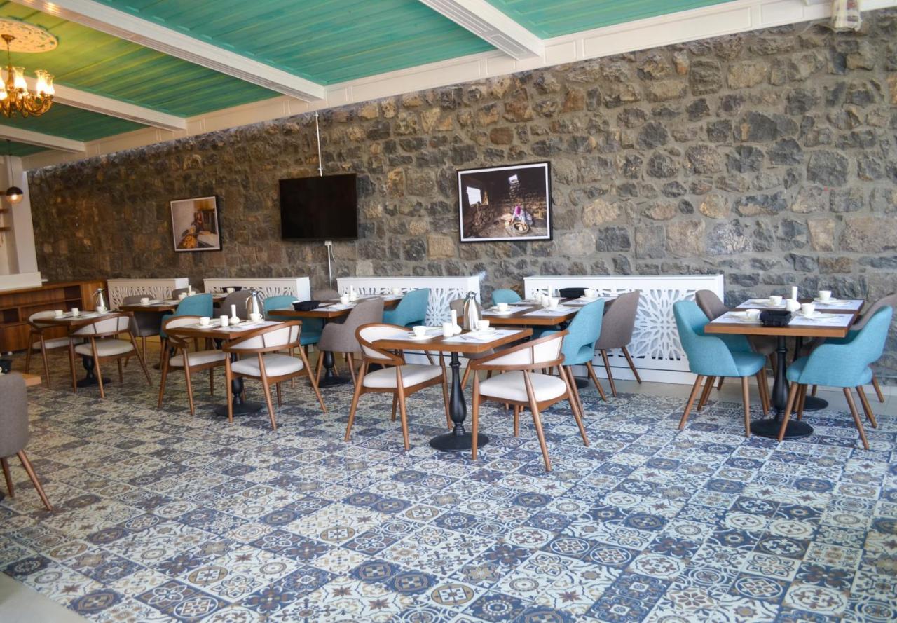 Qrista Managed By Dedeman Hotell Kars Exteriör bild
